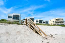 NEW Luxury Modern Beachfront Villa w/ Heated Pool - Image 5